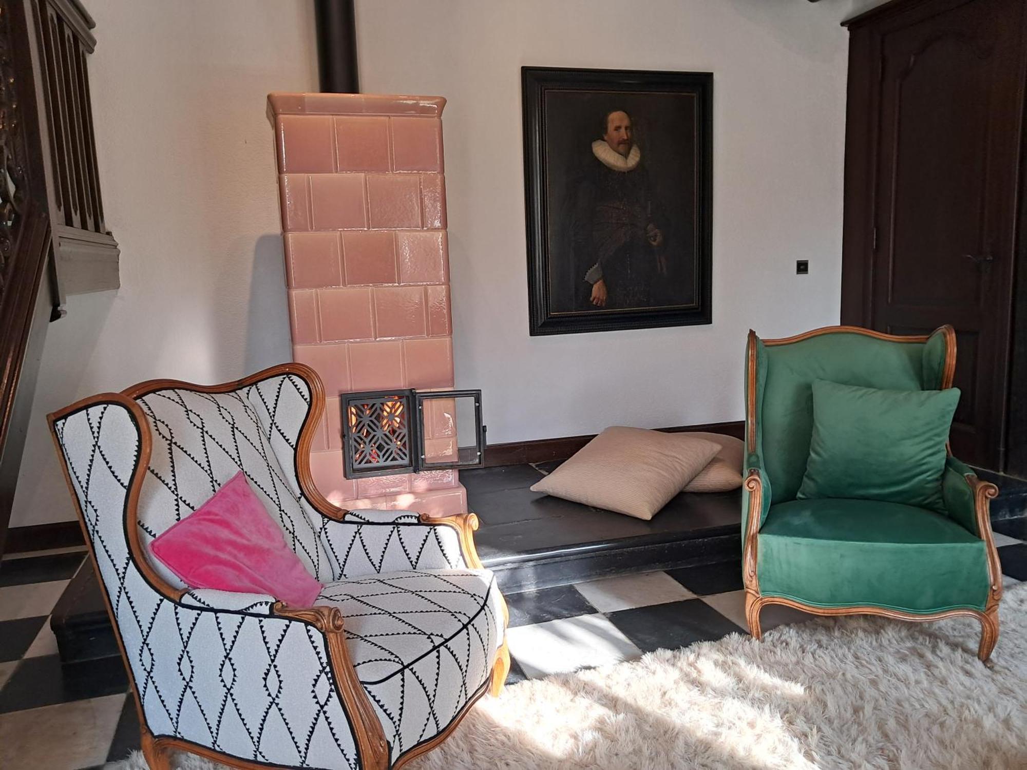 Het Bed Van Den Doktoor Meerhout Buitenkant foto