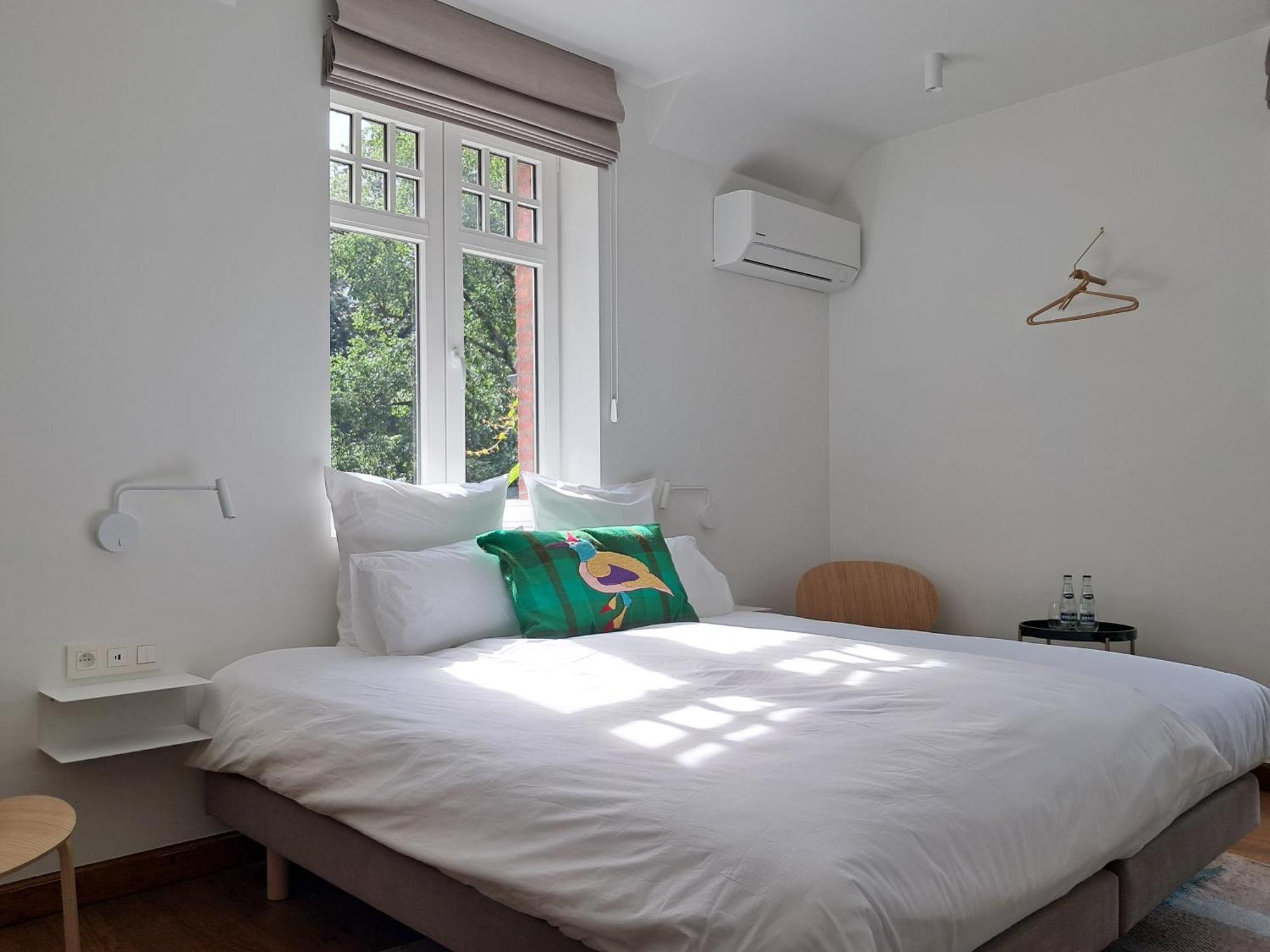 Het Bed Van Den Doktoor Meerhout Buitenkant foto